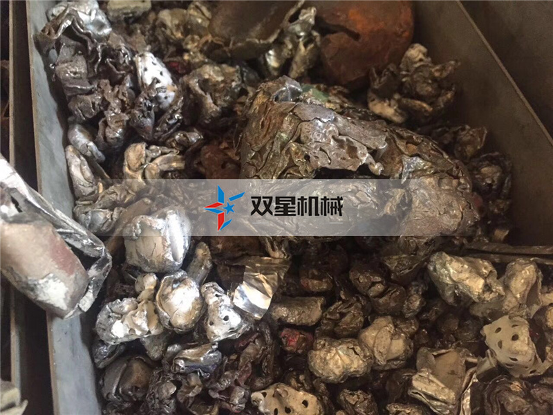 金属破碎机设备如何保证成品粒度均匀