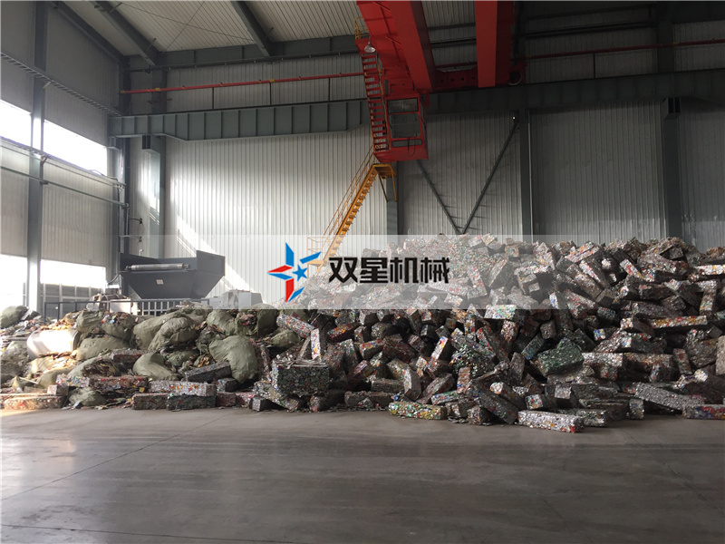 废钢破碎机设备破碎压块效果