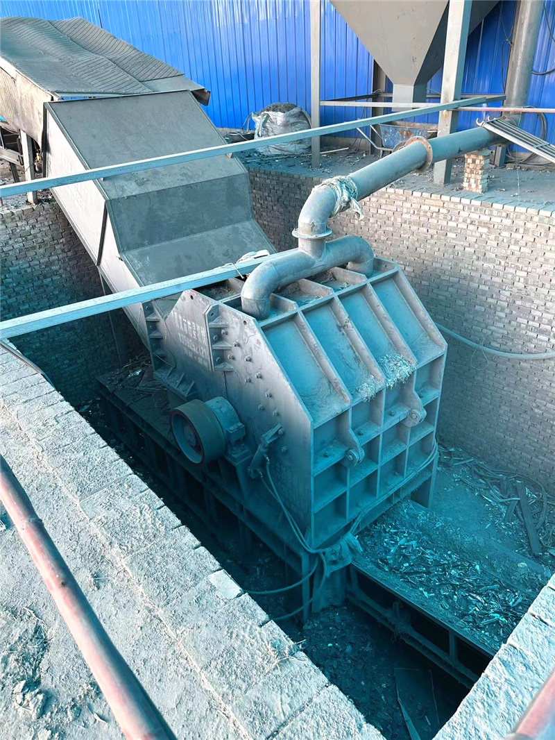 废铝破碎机1600型设备客户地坑作业展示