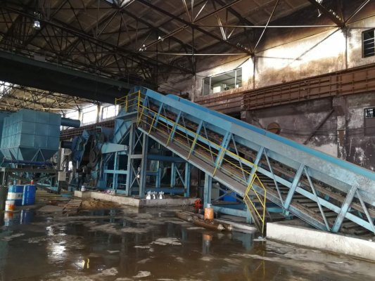 主要介绍金属破碎机的工作过程以及其应用